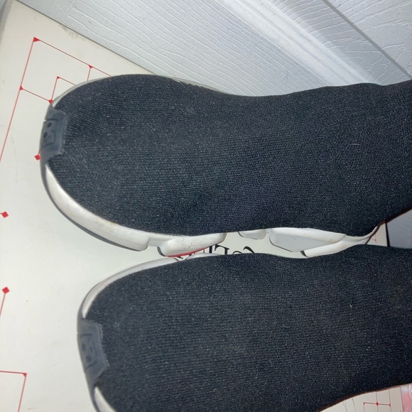 I am selling these because I want a new wardrobe - Picture 6 of 6